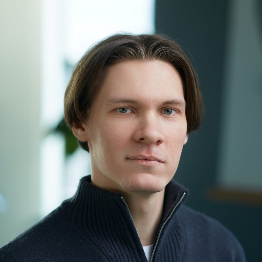 Денис Алексеев